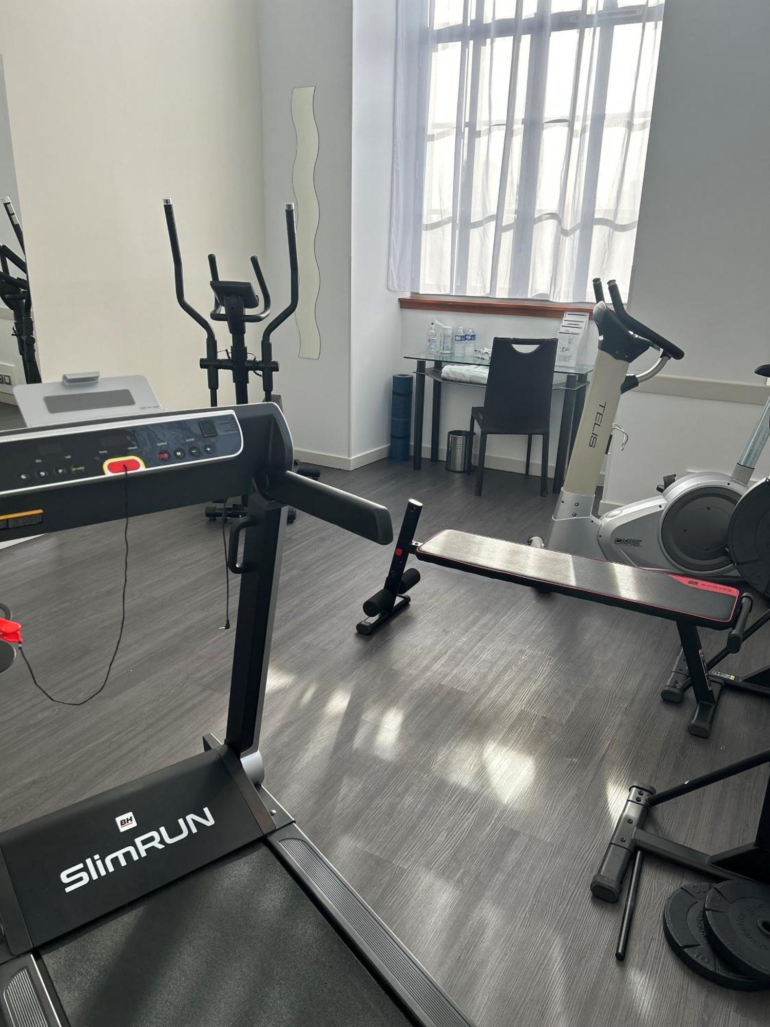 베스트웨스턴 플러스 호텔 콜베르 Châteauroux 외부 사진